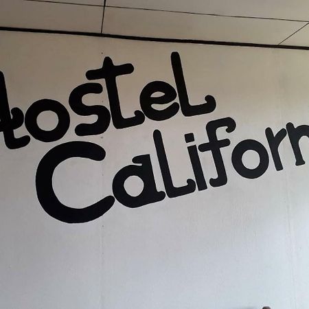 Hostel California Monteverde Exterior photo